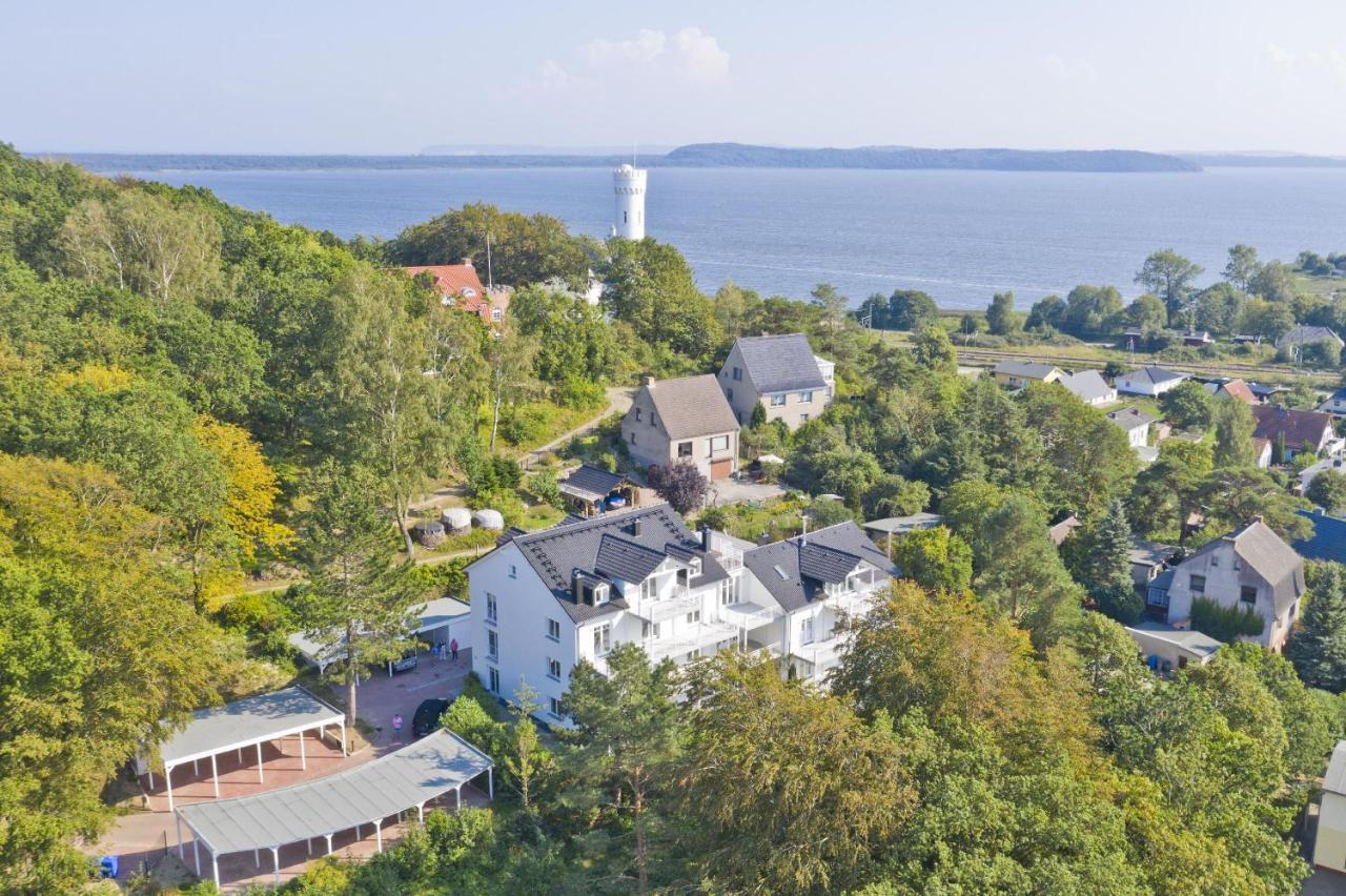 Moderne Ferienwohnung Mit Balkon, Meerblick - Ferienresidenz Zwei Boddenfewo 1-5 Lietzow エクステリア 写真